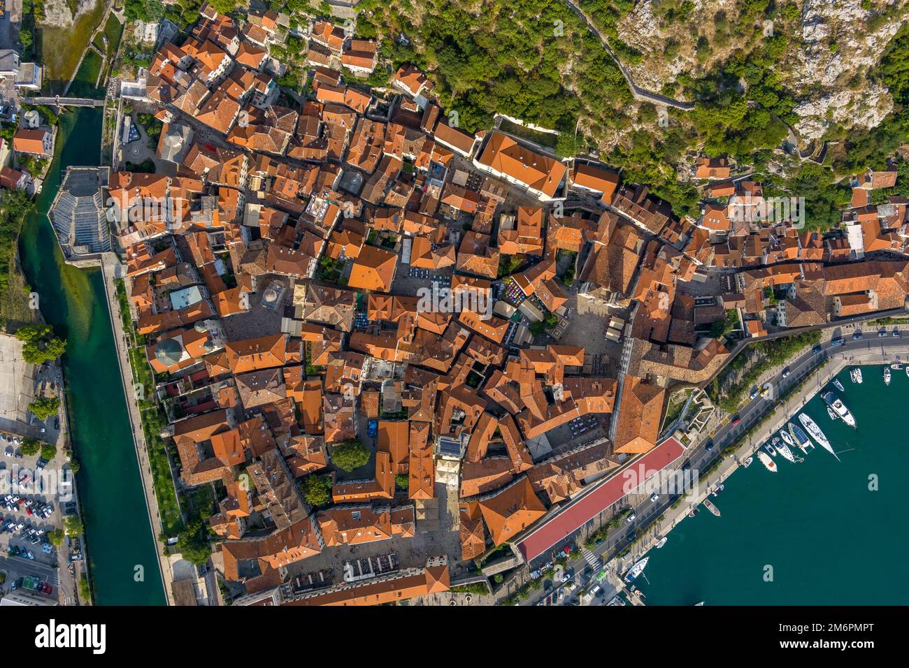 Luftaufnahme der Altstadt von Kotor Stockfoto