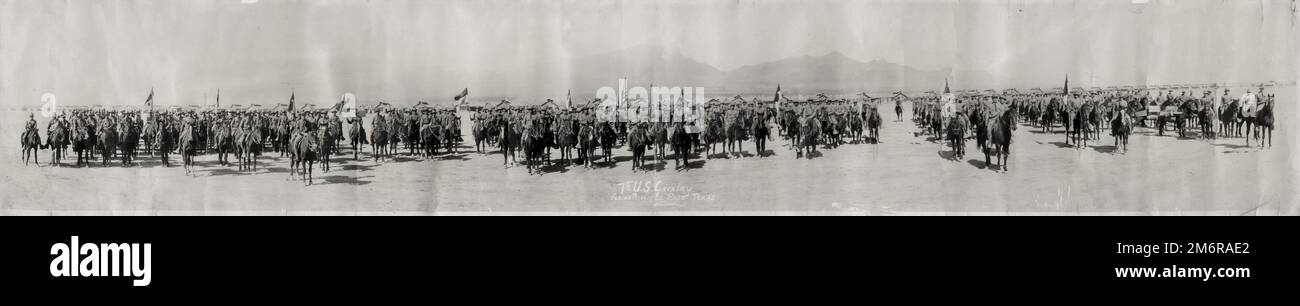 US Army 7. Kavallerie, El Paso Texas, 1917 Soldaten und Pferde Stockfoto