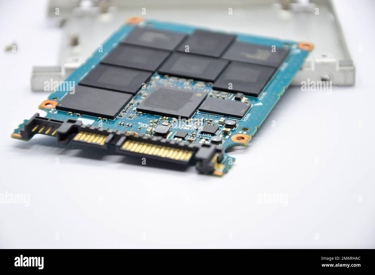 Das Image der 2,5-Zoll-SSD-Festplatte ist auch heute noch sehr beliebt. Stockfoto