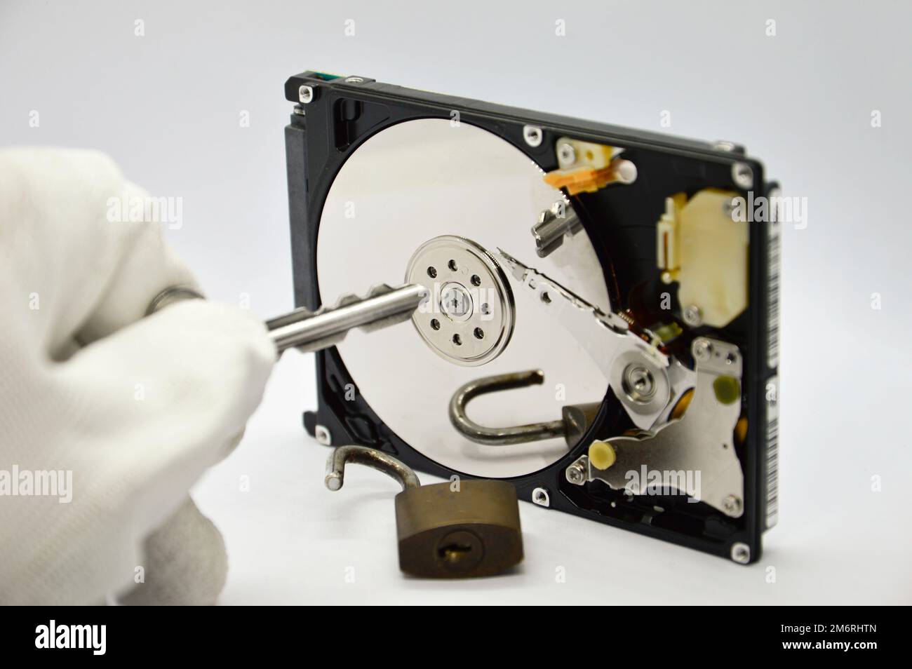 Plattenlaufwerk mit 2,5 Zoll Größe, Datenschutzkonzept Stockfoto