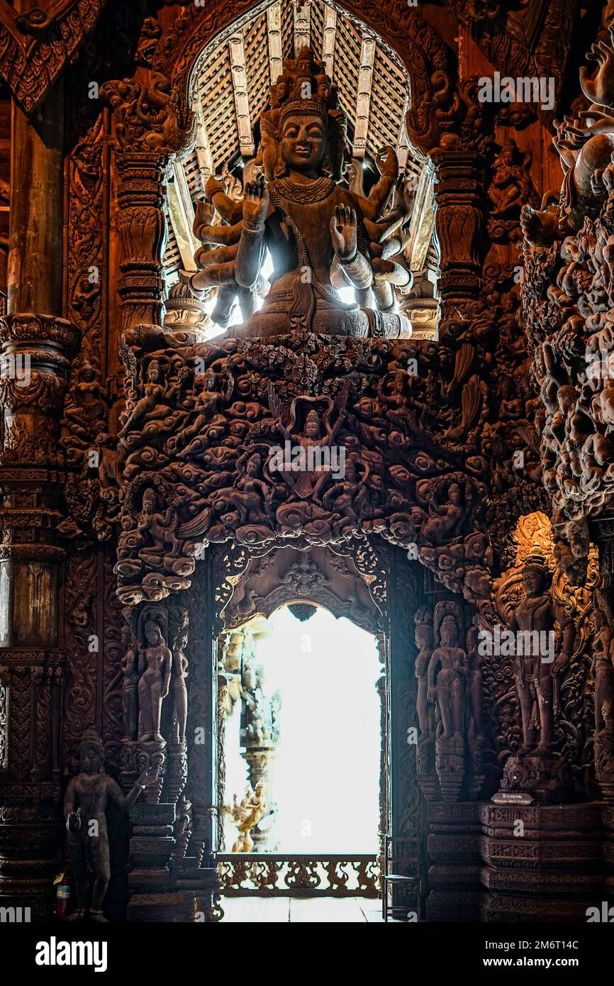Skulptur der Sanctuary OOB Truth (Thailand Pattaya) Stockfoto