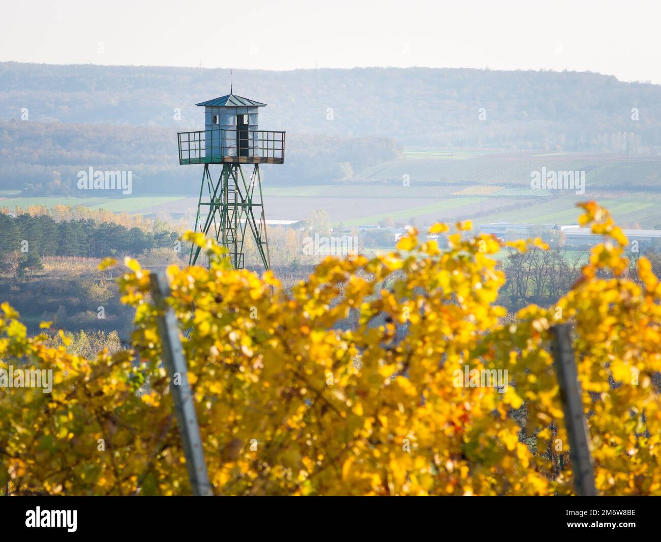 Wachturm an einer ehemaligen Grenze im burgenland Stockfoto