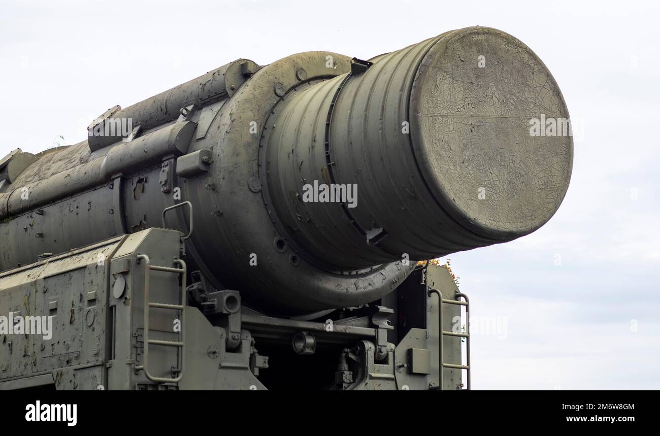 Sowjetisches ballistisches Raketenabschusssystem Pioneer. Anlage zum Abfeuern von Interkontinentalraketen. Mittelstreckenrakete RSD-1 Stockfoto