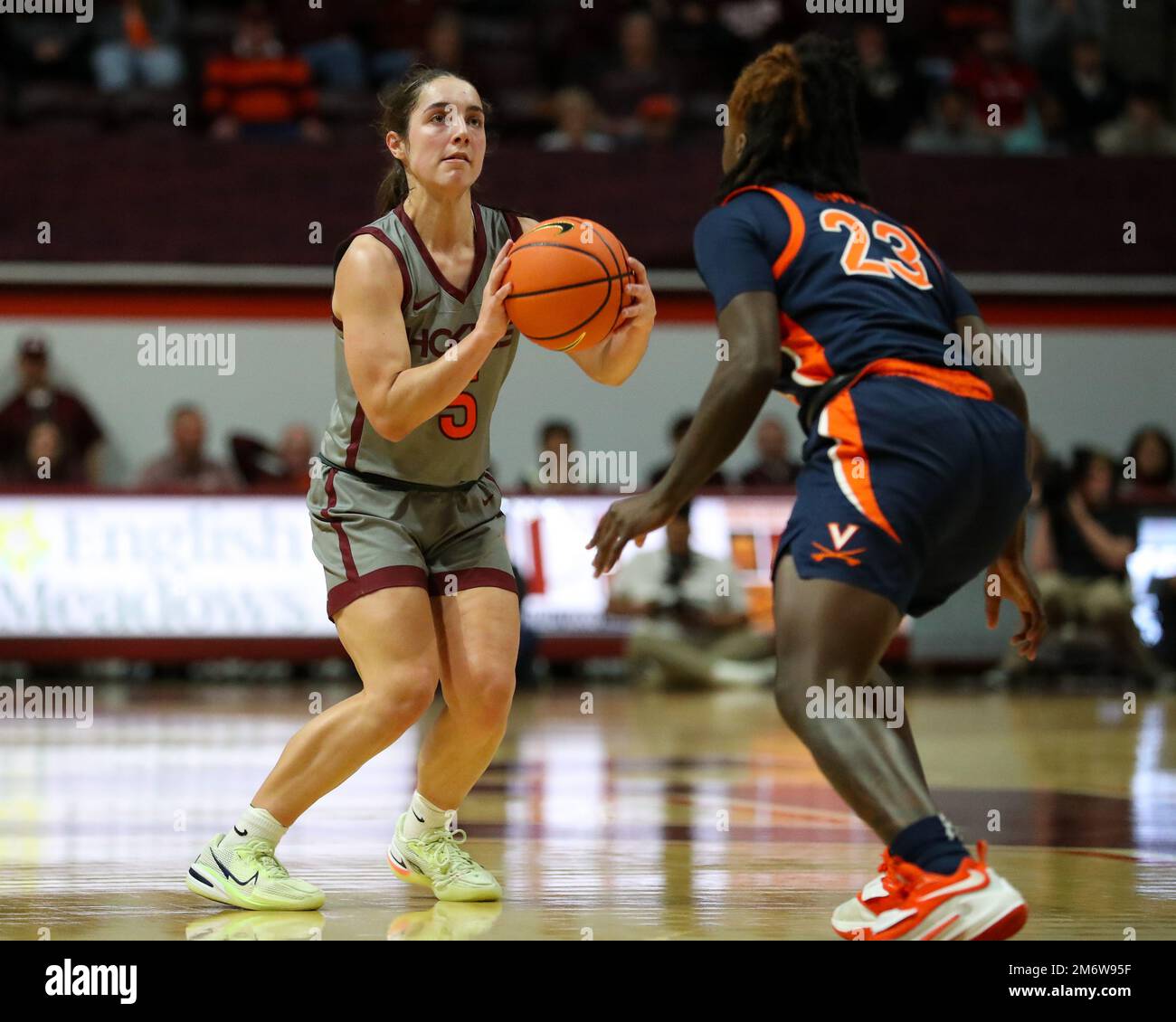 5. Januar 2023 Virginia Tech HokiesWächter Amoore (5) schießt