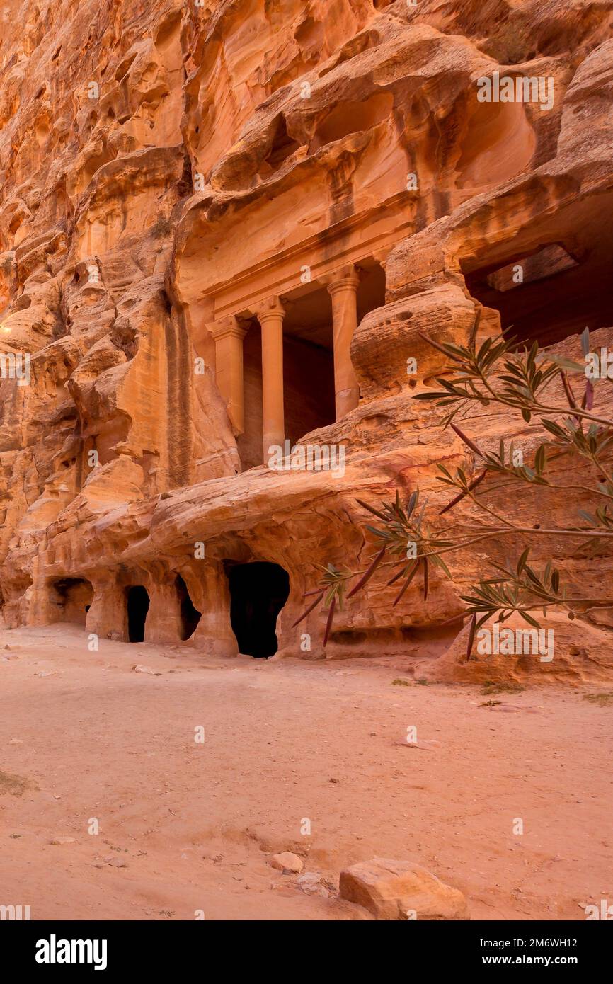 Triklinium in Little Petra, Siq al-Barid, Jordanien Stockfoto