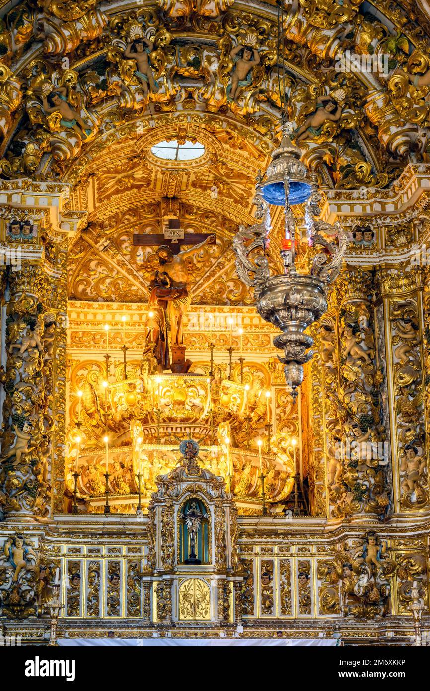 Alter barocker, vergoldeter Altar in Salvador Stockfoto