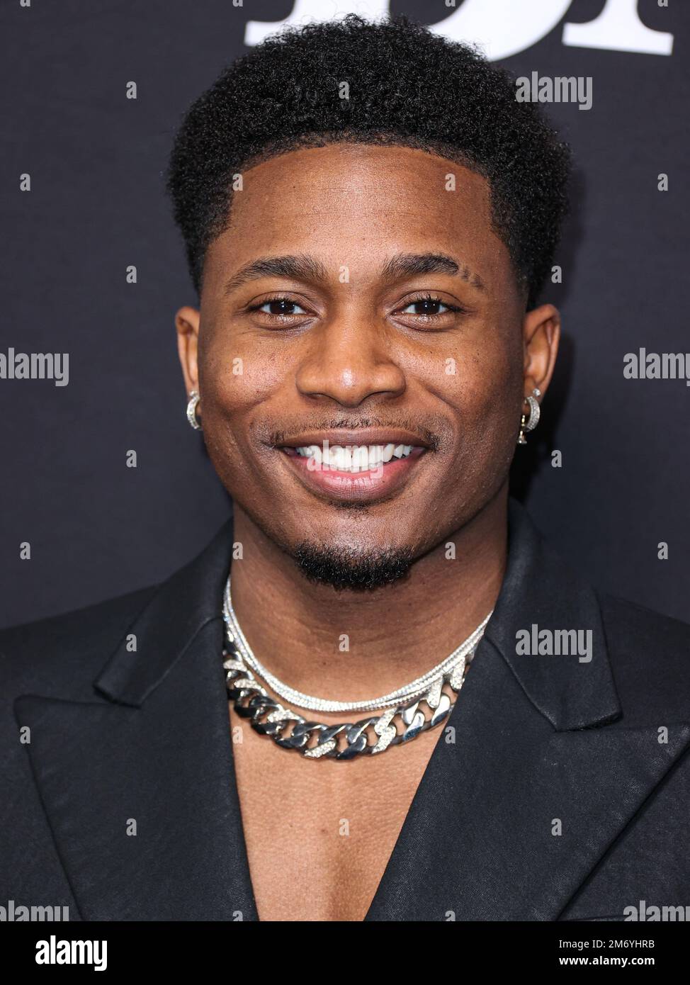 Hollywood, Usa. 05. Januar 2023. HOLLYWOOD, LOS ANGELES, KALIFORNIEN, USA - JANUAR 05: Der haitianisch-amerikanische Schauspieler Da'Vinchi (Juste) trifft am 5. Januar 2023 auf dem IMAX-Kino des TCL Chinese Theatre in Hollywood, Los Angeles, Kalifornien, USA auf der Premiere von STARZ, Staffel 2 (Black Mafia Family) in Los Angeles ein. (Foto: Xavier Collin/Image Press Agency) Kredit: Image Press Agency/Alamy Live News Stockfoto