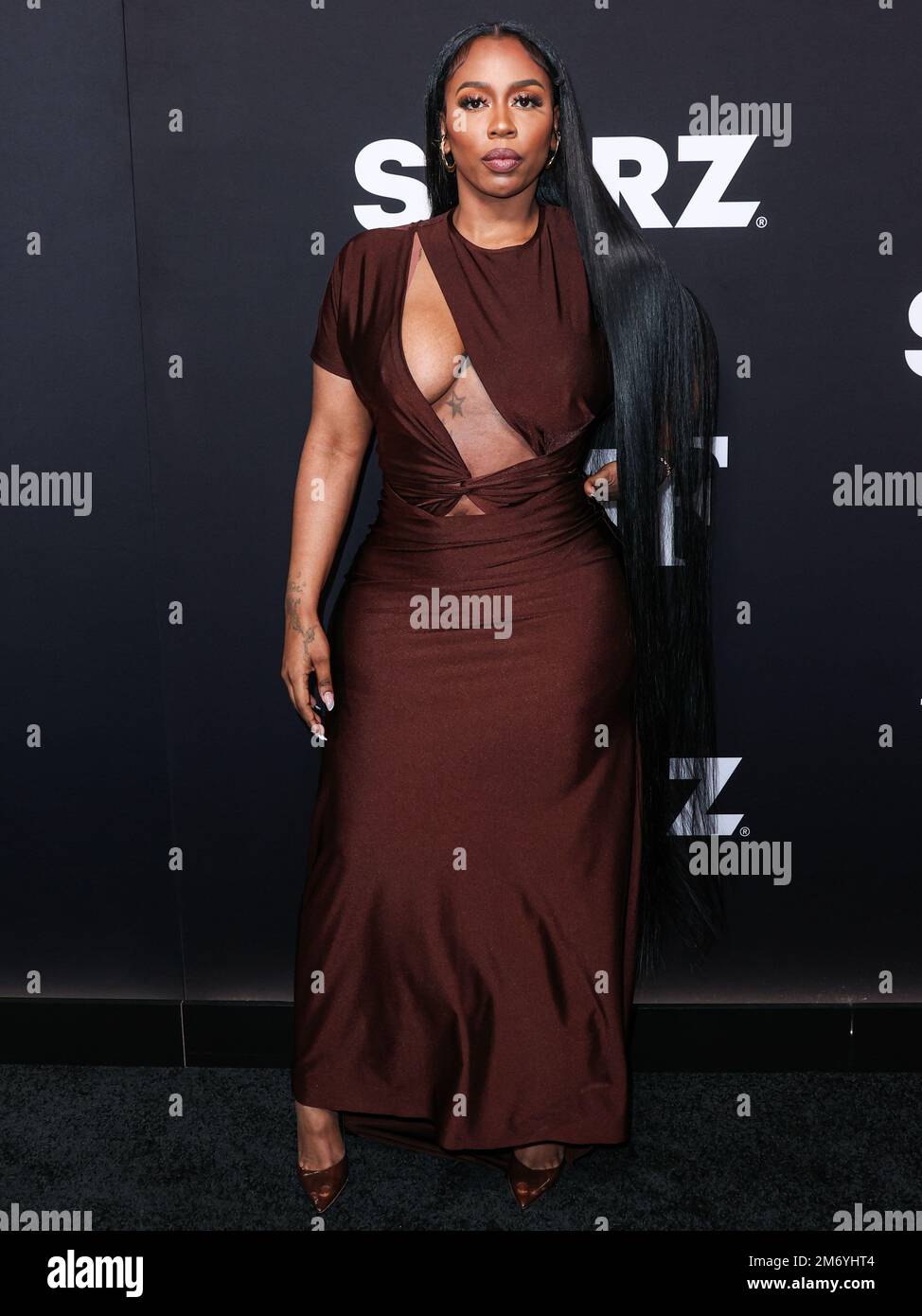 Hollywood, Usa. 05. Januar 2023. HOLLYWOOD, LOS ANGELES, KALIFORNIEN, USA - JANUAR 05: Die amerikanische Rapper Kash Doll (Arkeisha Antoinette Knight) trifft am 5. Januar 2023 auf der Los Angeles Premiere der STARZ' 'BMF' (Black Mafia Family) Staffel 2 im TCL Chinese Theatre IMAX in Hollywood, Los Angeles, Kalifornien, USA ein. (Foto: Xavier Collin/Image Press Agency) Kredit: Image Press Agency/Alamy Live News Stockfoto