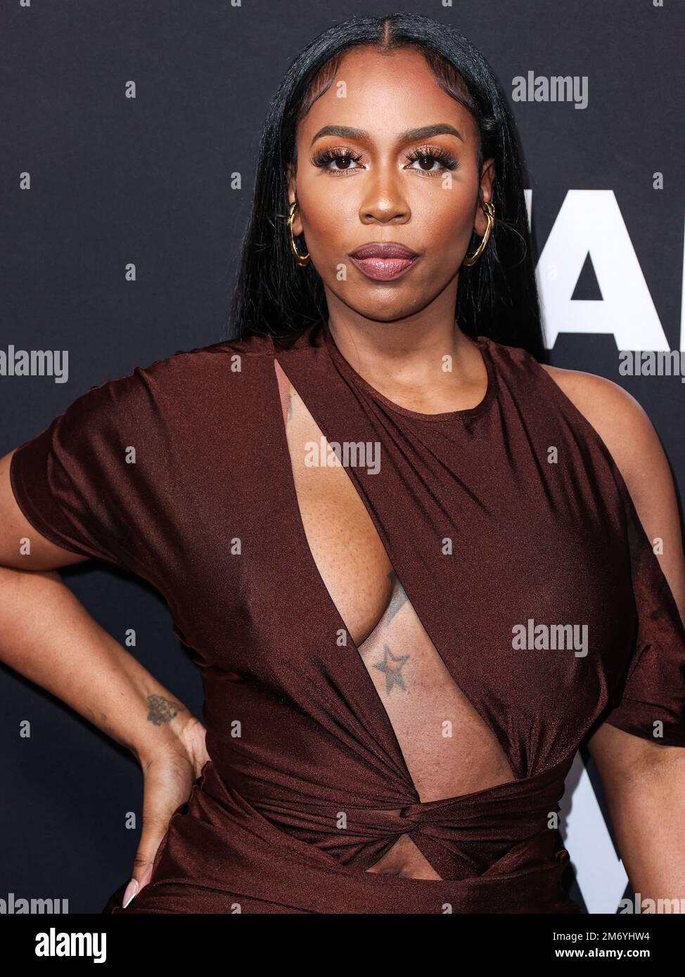 Hollywood, Usa. 05. Januar 2023. HOLLYWOOD, LOS ANGELES, KALIFORNIEN, USA - JANUAR 05: Die amerikanische Rapper Kash Doll (Arkeisha Antoinette Knight) trifft am 5. Januar 2023 auf der Los Angeles Premiere der STARZ' 'BMF' (Black Mafia Family) Staffel 2 im TCL Chinese Theatre IMAX in Hollywood, Los Angeles, Kalifornien, USA ein. (Foto: Xavier Collin/Image Press Agency) Kredit: Image Press Agency/Alamy Live News Stockfoto