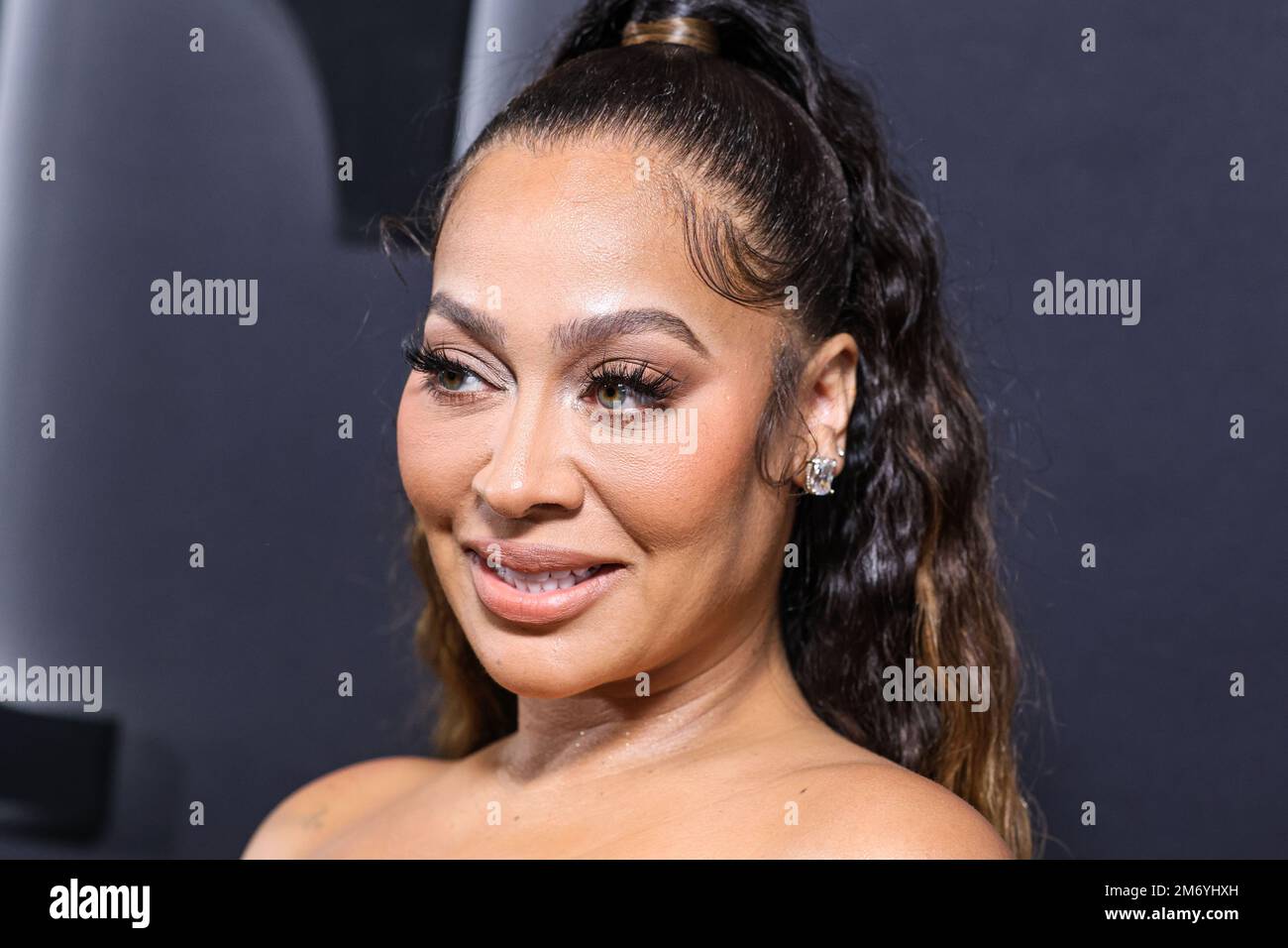 Hollywood, Usa. 05. Januar 2023. HOLLYWOOD, LOS ANGELES, KALIFORNIEN, USA - JANUAR 05: Die amerikanische Fernsehfigur und Schauspielerin La La Anthony (Alani Nicole Anthony) trifft am 5. Januar 2023 im TCL Chinese Theatre IMAX in Hollywood, Los Angeles, Kalifornien, USA auf der Premiere der STARZ' „BMF“ (Black Mafia Family) Staffel 2 in Los Angeles ein. (Foto: Xavier Collin/Image Press Agency) Kredit: Image Press Agency/Alamy Live News Stockfoto