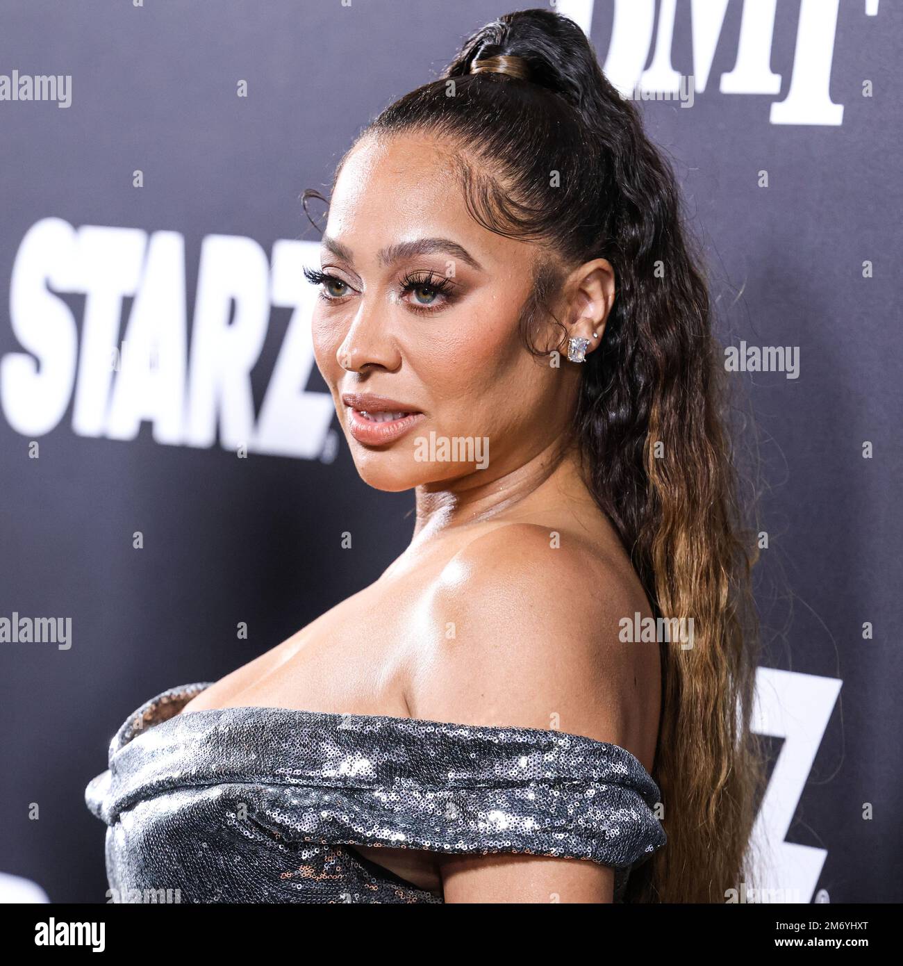 Hollywood, Usa. 05. Januar 2023. HOLLYWOOD, LOS ANGELES, KALIFORNIEN, USA - JANUAR 05: Die amerikanische Fernsehfigur und Schauspielerin La La Anthony (Alani Nicole Anthony) trifft am 5. Januar 2023 im TCL Chinese Theatre IMAX in Hollywood, Los Angeles, Kalifornien, USA auf der Premiere der STARZ' „BMF“ (Black Mafia Family) Staffel 2 in Los Angeles ein. (Foto: Xavier Collin/Image Press Agency) Kredit: Image Press Agency/Alamy Live News Stockfoto