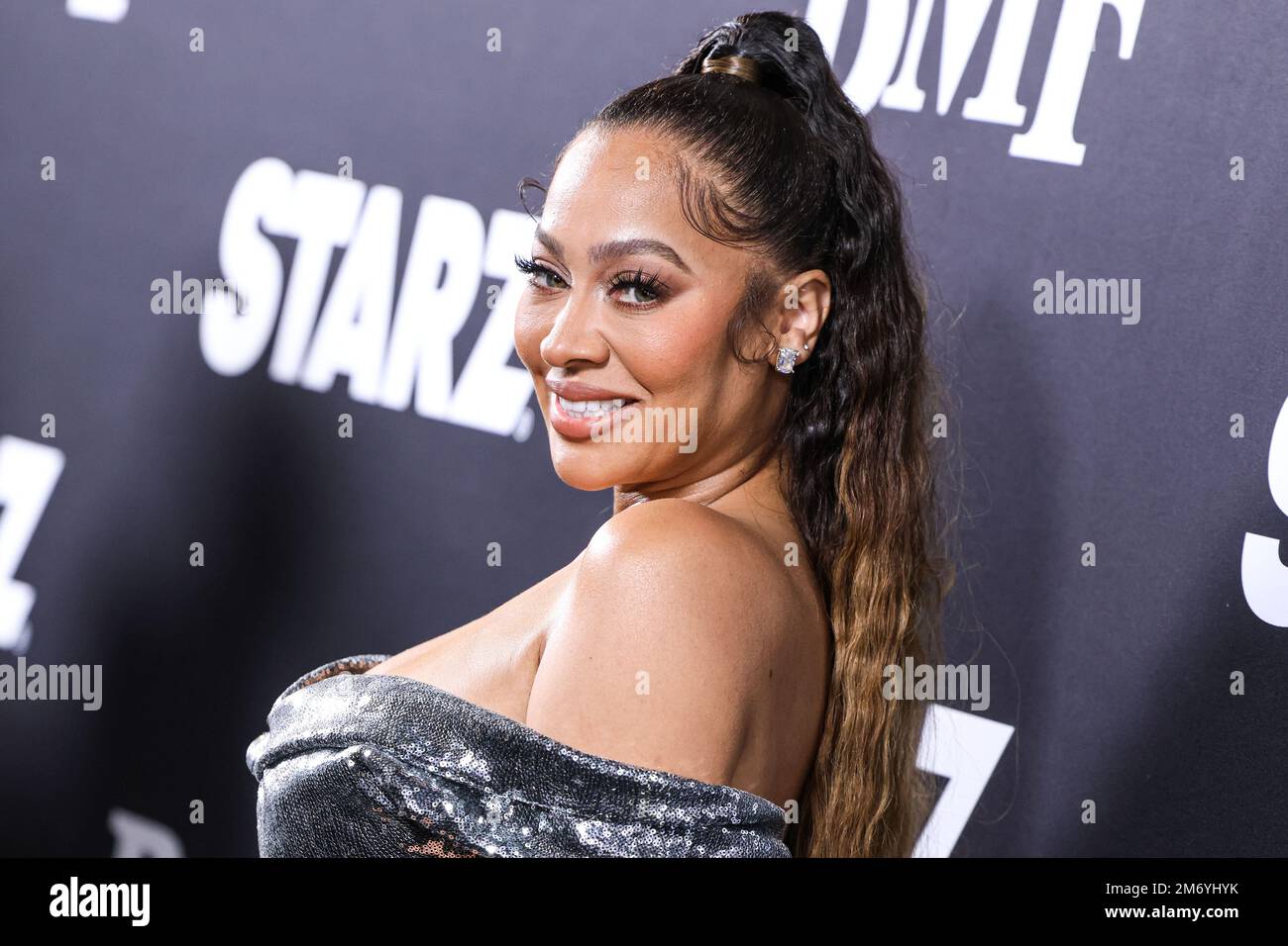 Hollywood, Usa. 05. Januar 2023. HOLLYWOOD, LOS ANGELES, KALIFORNIEN, USA - JANUAR 05: Die amerikanische Fernsehfigur und Schauspielerin La La Anthony (Alani Nicole Anthony) trifft am 5. Januar 2023 im TCL Chinese Theatre IMAX in Hollywood, Los Angeles, Kalifornien, USA auf der Premiere der STARZ' „BMF“ (Black Mafia Family) Staffel 2 in Los Angeles ein. (Foto: Xavier Collin/Image Press Agency) Kredit: Image Press Agency/Alamy Live News Stockfoto