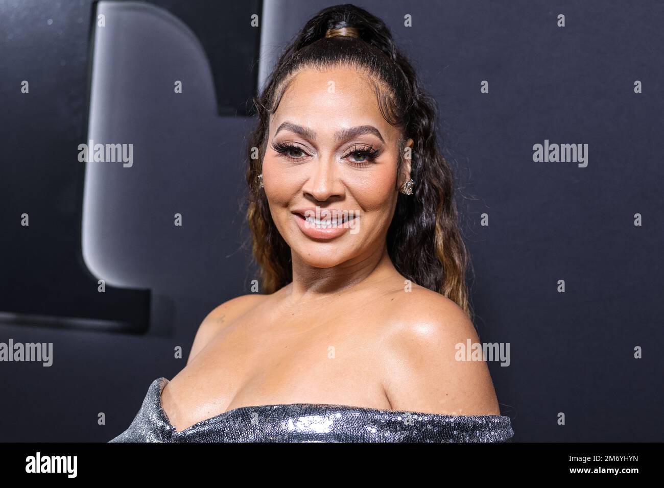 Hollywood, Usa. 05. Januar 2023. HOLLYWOOD, LOS ANGELES, KALIFORNIEN, USA - JANUAR 05: Die amerikanische Fernsehfigur und Schauspielerin La La Anthony (Alani Nicole Anthony) trifft am 5. Januar 2023 im TCL Chinese Theatre IMAX in Hollywood, Los Angeles, Kalifornien, USA auf der Premiere der STARZ' „BMF“ (Black Mafia Family) Staffel 2 in Los Angeles ein. (Foto: Xavier Collin/Image Press Agency) Kredit: Image Press Agency/Alamy Live News Stockfoto