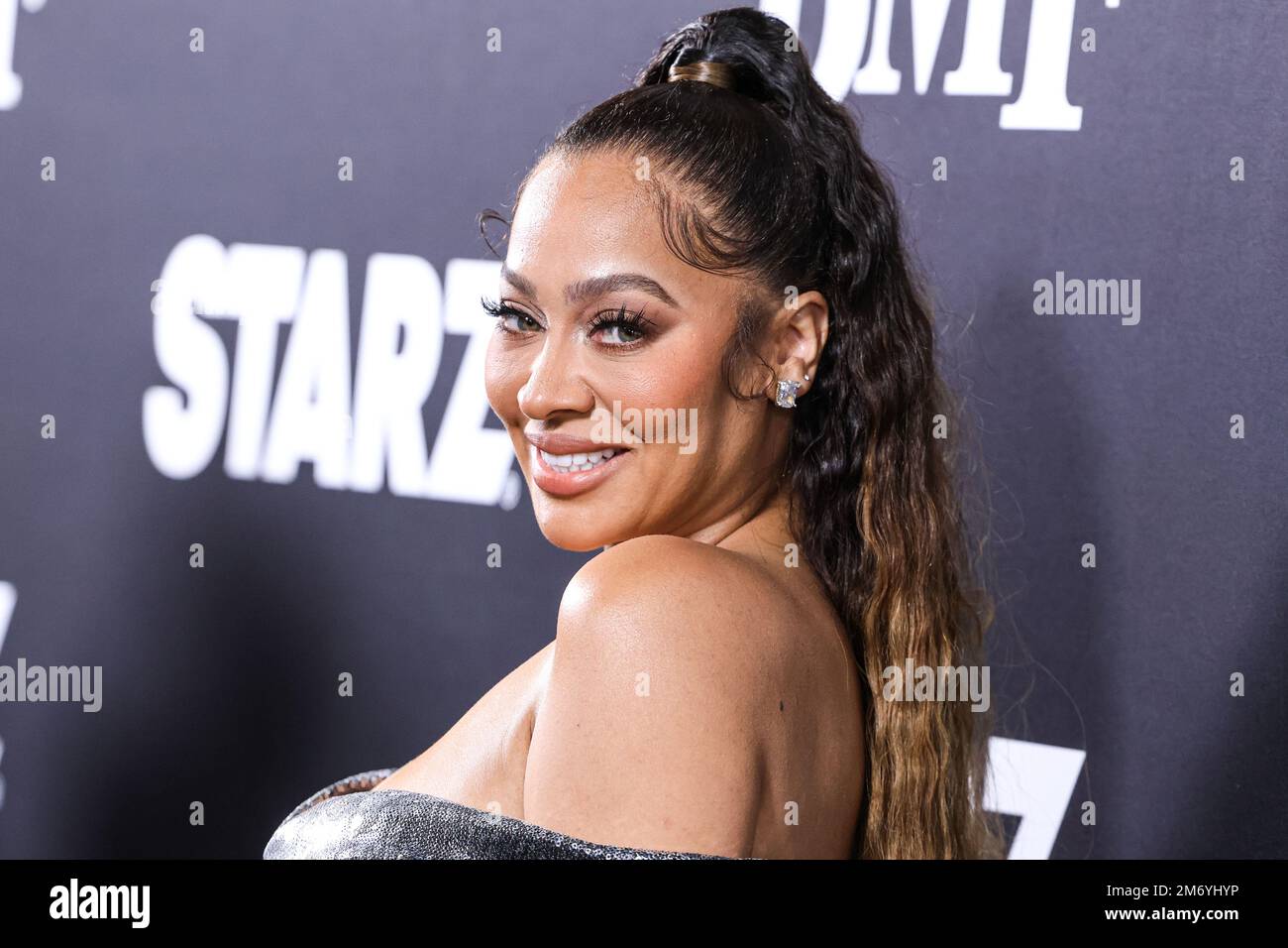 Hollywood, Usa. 05. Januar 2023. HOLLYWOOD, LOS ANGELES, KALIFORNIEN, USA - JANUAR 05: Die amerikanische Fernsehfigur und Schauspielerin La La Anthony (Alani Nicole Anthony) trifft am 5. Januar 2023 im TCL Chinese Theatre IMAX in Hollywood, Los Angeles, Kalifornien, USA auf der Premiere der STARZ' „BMF“ (Black Mafia Family) Staffel 2 in Los Angeles ein. (Foto: Xavier Collin/Image Press Agency) Kredit: Image Press Agency/Alamy Live News Stockfoto