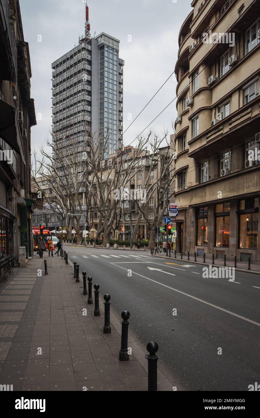 Architektur von Belgrad, Serbien. Brutalist, Sozialist, war der Posten Architektur in der ehemaligen jugoslawischen Stadt Beograd. Stockfoto