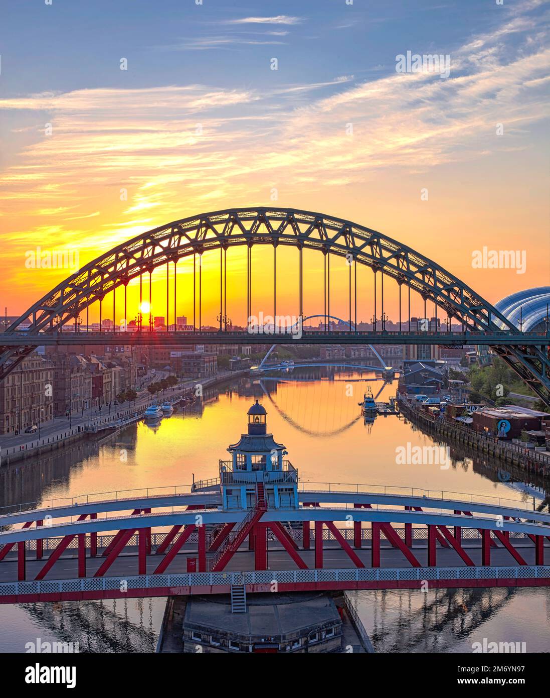 Tyne Bridges at Sunrise, Newcastle upon Tyne, Tyne & Wear, England, Großbritannien Stockfoto