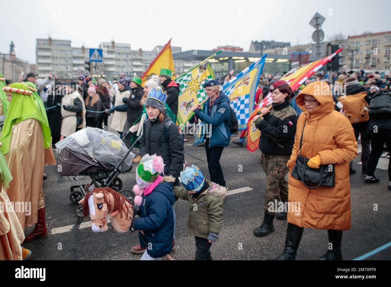 Breslau, Breslau, Polen. 6. Januar 2023. Die Prozession der drei Könige ging durch Breslau. Etwa 5.000 Personen nahmen an der Prozession Teil. (Bild: © Krzysztof Zatycki/ZUMA Press Wire) Stockfoto