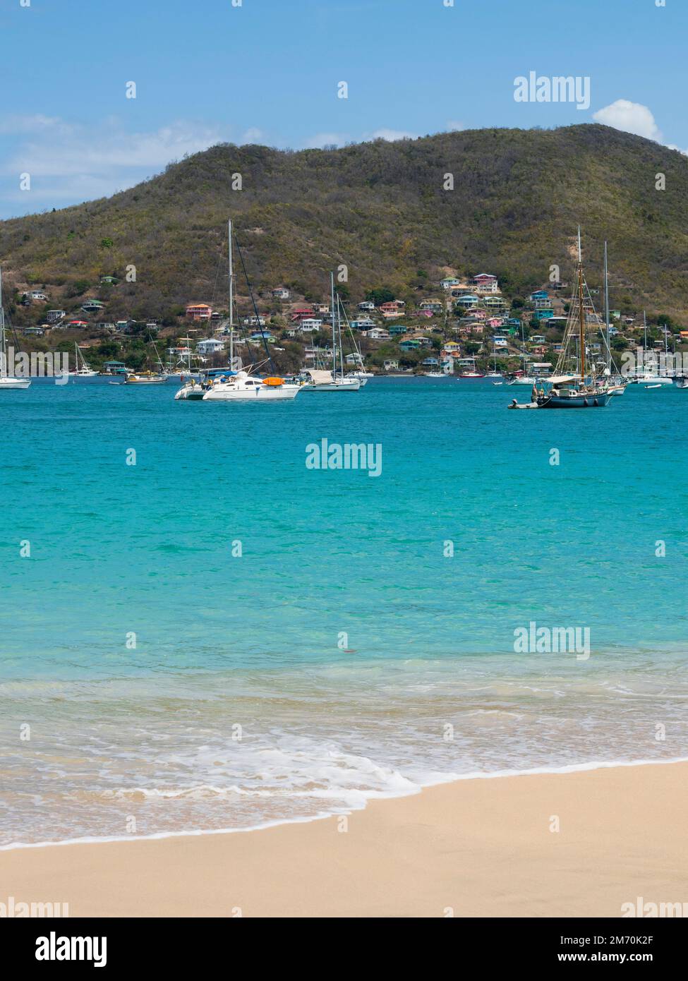 Bequia, Grenadinen Karibikinsel. Princess Margaret Beach, Admiralty Bay. Stockfoto