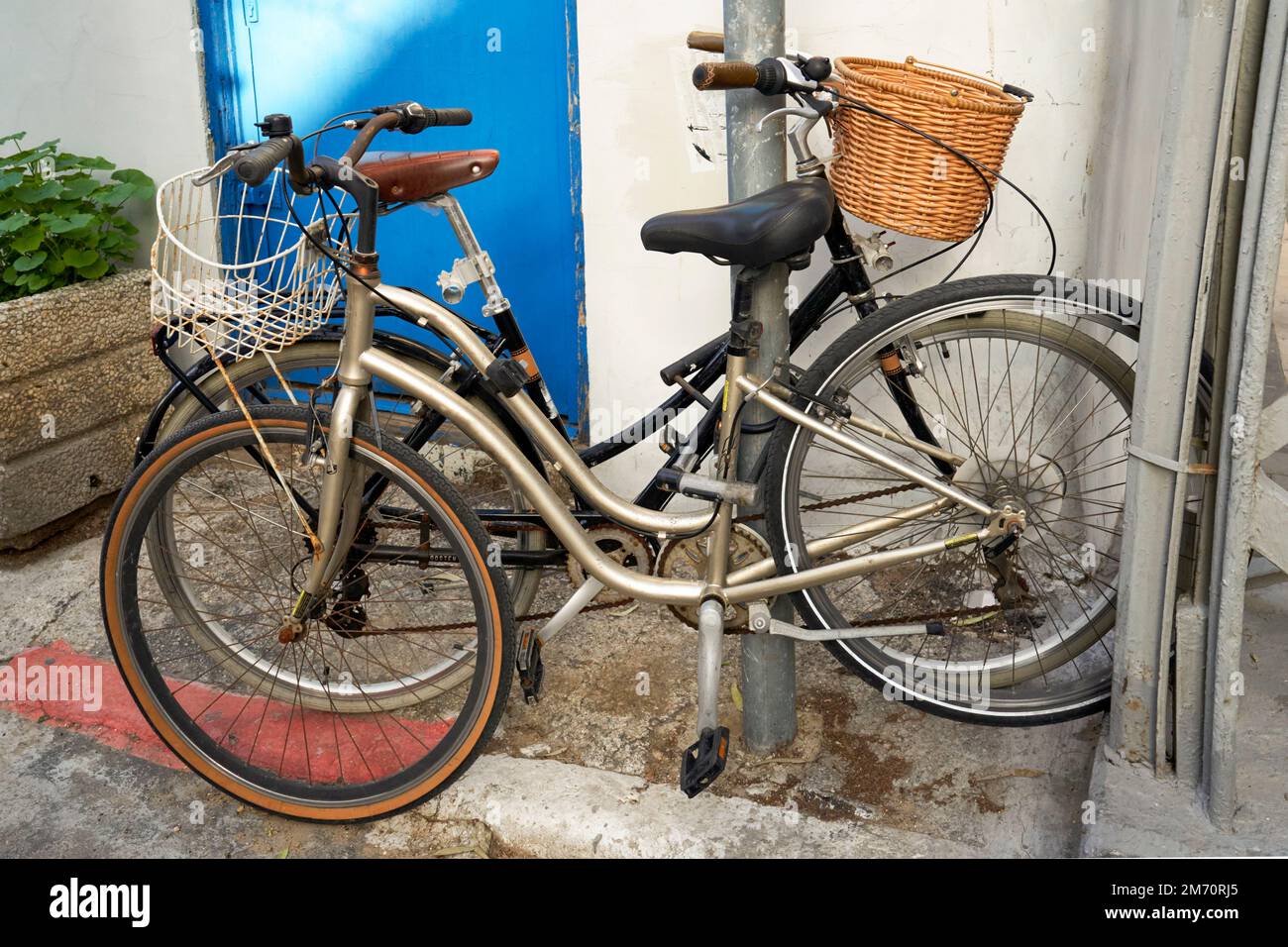 Oldtimer-Fahrräder in der Altstadt von Tel Aviv Stockfoto