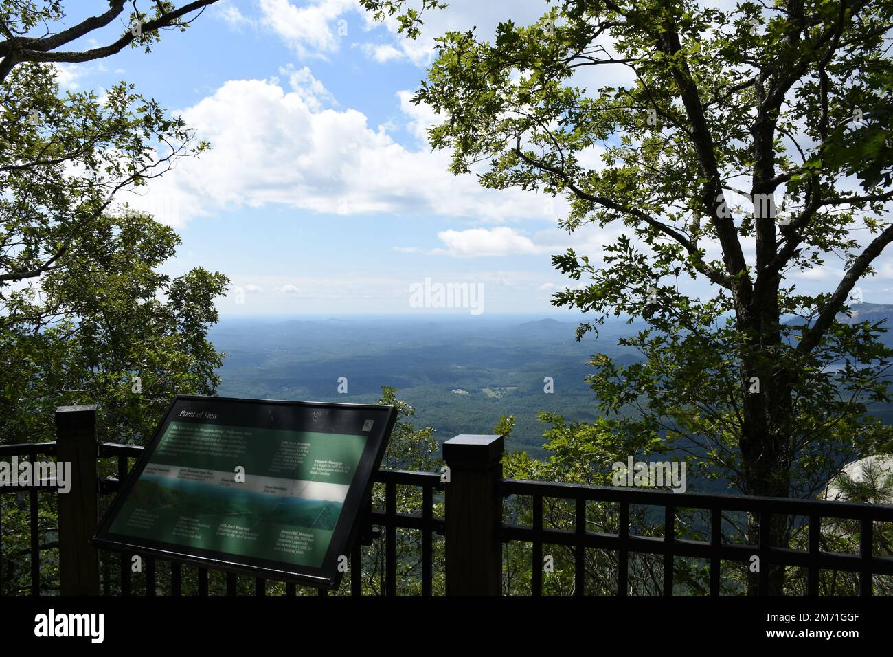 Ein Aussichtspunkt im Caesars Head State Park in South Carolina. Stockfoto