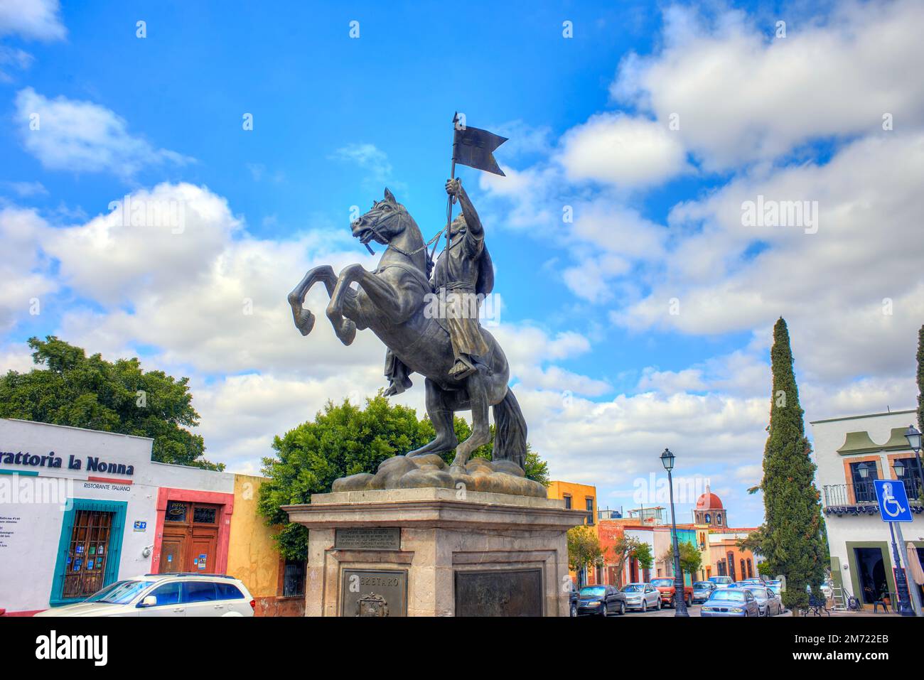 Santiago de Queretaro, Queretaro, Mexiko, 06 19 22, Denkmal des Apostels Santiago El Mayor, an einem Sommertag mit blauem Himmel, keine Menschen Stockfoto