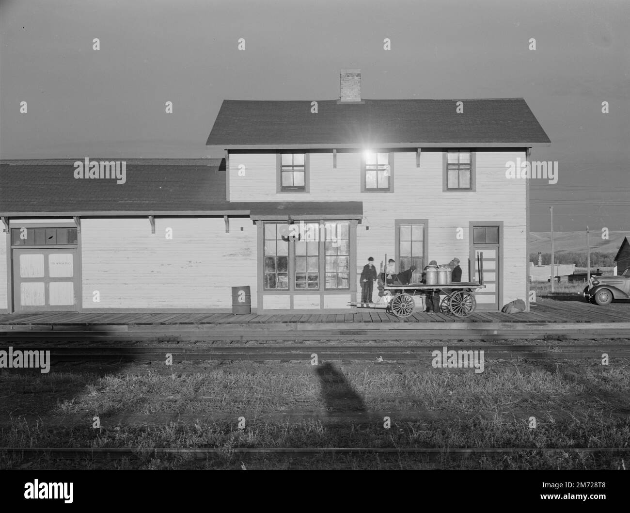 Schwarzweißes historisches Foto eines Hauses in Burlington, North Dakota, ward County im Jahr 1940. Vachon, John, Fotograf. (STANDORT) Stockfoto