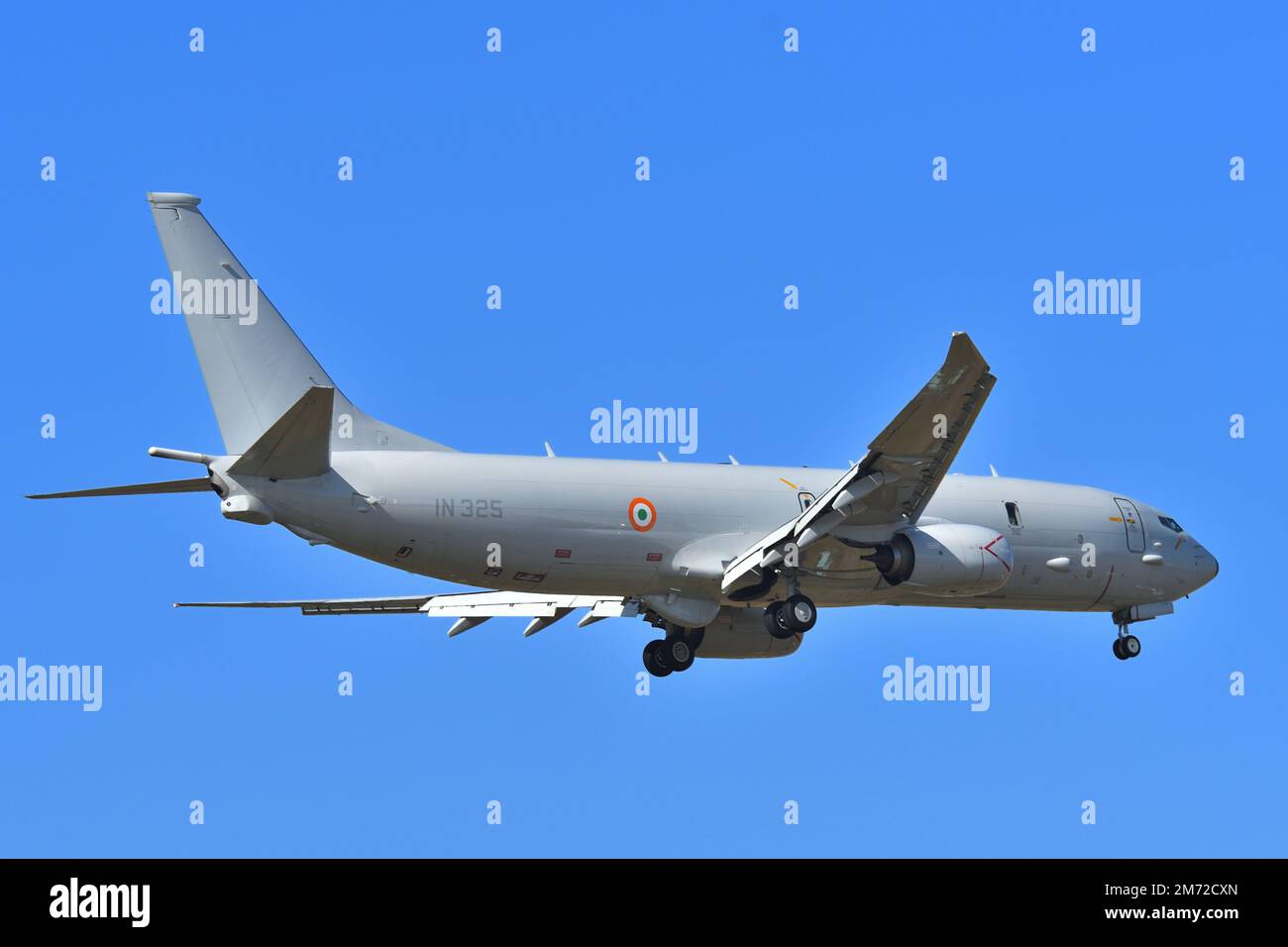 Präfektur Kanagawa, Japan - 12. November 2022: Indische Marine Boeing P-8i Neptune Multimission Maritime Aircraft. Stockfoto