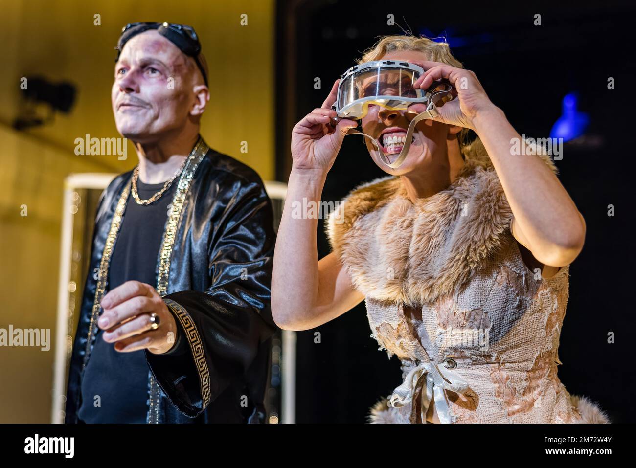 30. Juni 2022, Brandenburg, Cottbus: Die Schauspieler des Cottbus State ...