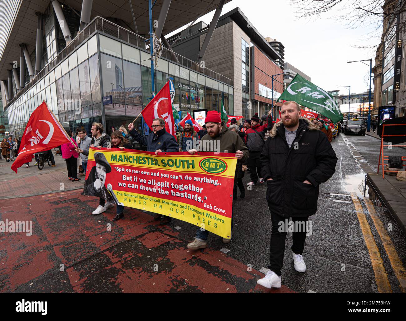 Manchester, Großbritannien. 7. Januar 2023 Kundgebung für Streikaktion Manchester 7. . Januar 2023 . März und Fond-Raising-Rallye nahmen in der Mitte von Manchester Teil, wobei unter den vertretenen Personen noch immer Streitigkeiten zwischen dem RMT (Eisenbahnarbeiter), der CWU (Royal Mail), UNITE, UNISON und dem NHS stattfanden. Bild: Garyroberts/weltweites Erscheinungsbild. Kredit: GaryRobertsphotography/Alamy Live News Stockfoto