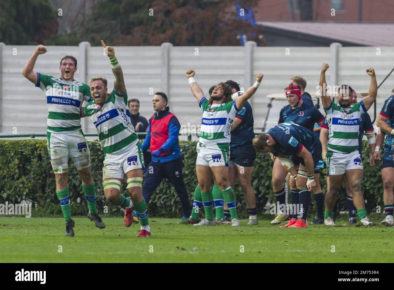 Benetton feiert den Sieg beim Spiel Benetton Rugby gegen Ulster Rugby, United Rugby Championship in Treviso, Italien, im Januar 07 2023 Stockfoto