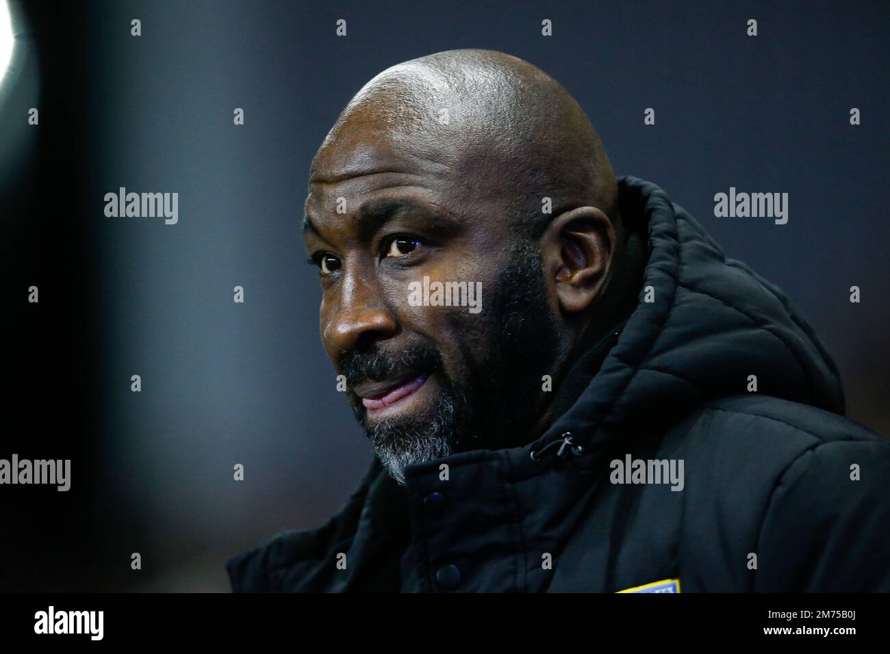 Darren Moore Manager von Sheffield Wednesday während des Emirates FA Cup 3. Runde Spiel Sheffield Wednesday vs Newcastle United in Hillsborough, Sheffield, Großbritannien, 7. Januar 2023 (Foto: Ben Early/News Images) Stockfoto