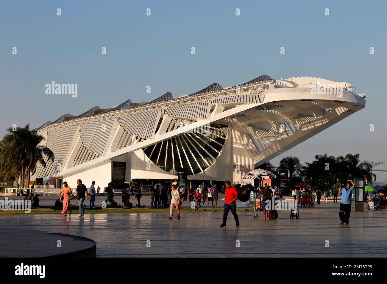 Am Maua Square ist das Museum von morgen, entworfen vom spanischen Architekten Santiago Calatrava, eine beliebte Touristenattraktion Stockfoto