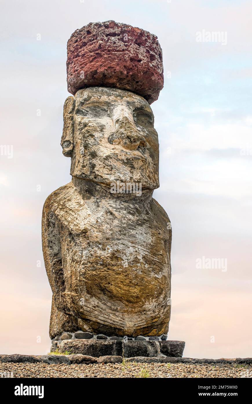 Moai-Skulptur bei Ahu Tongariki auf Osterinsel, Chile Stockfoto