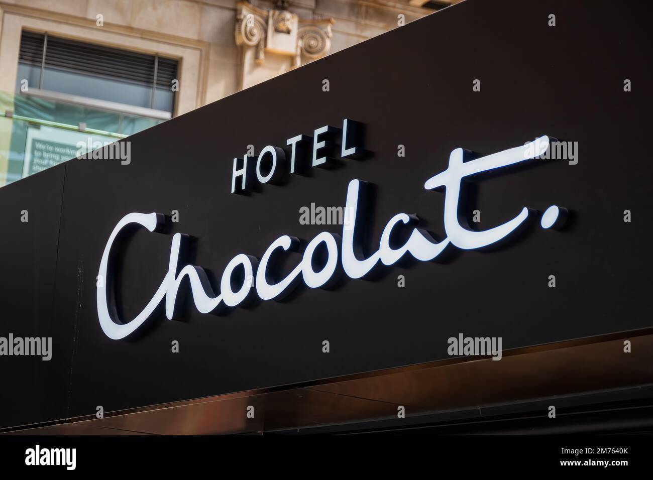 Ich schaue mir ein Hotel Chocolat in London an, Großbritannien Stockfoto