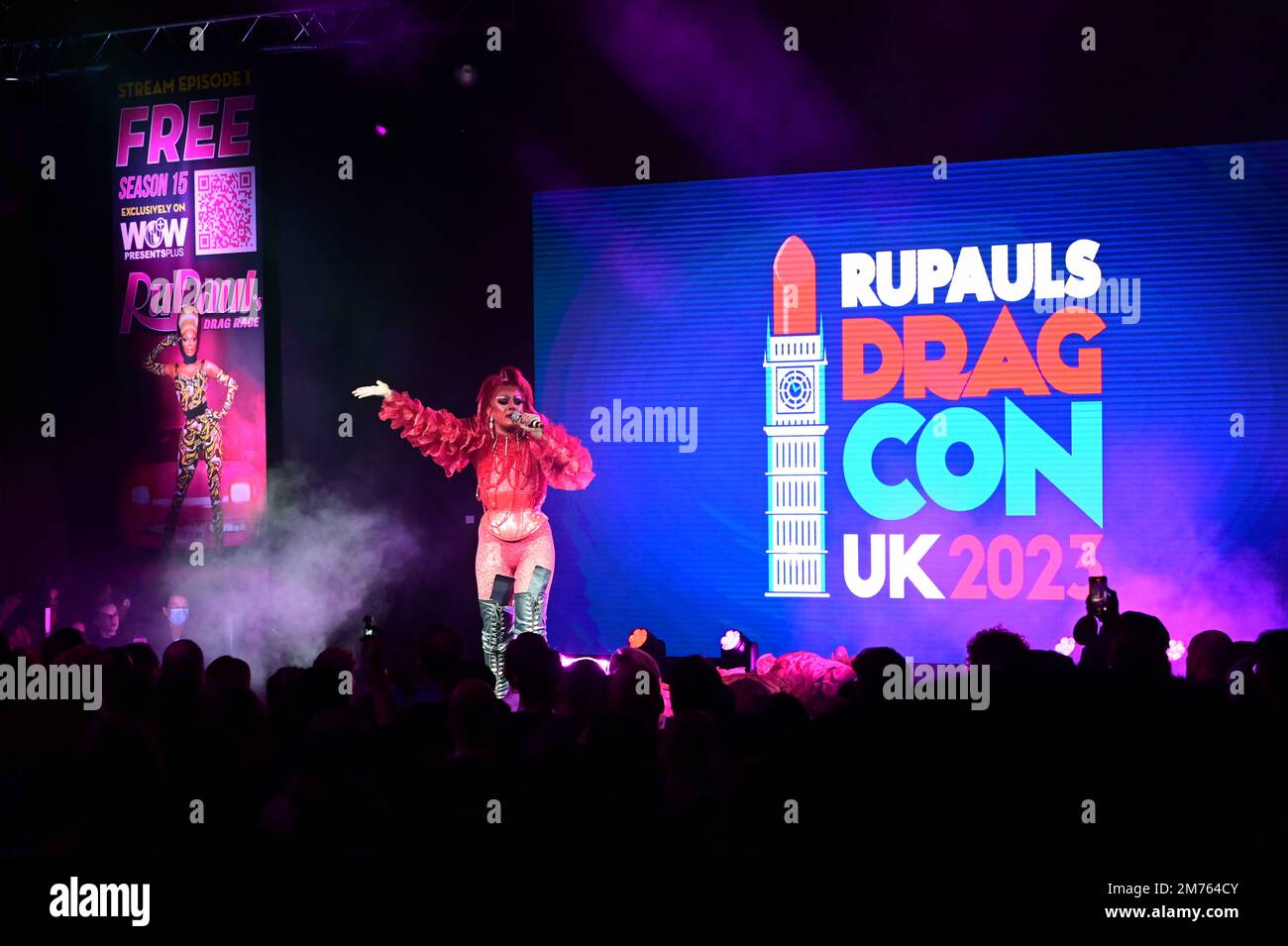 London, Großbritannien. 07. Januar 2023. JOTA Carajota | RuPaul's Drag Race Wiki | Fandom tritt am Main State Performance Day 2 auf der RuPaul's DragCon UK auf, präsentiert von World of Wonder auf der Excel London - 7. Januar 2023. Kredit: Siehe Li/Picture Capital/Alamy Live News Stockfoto