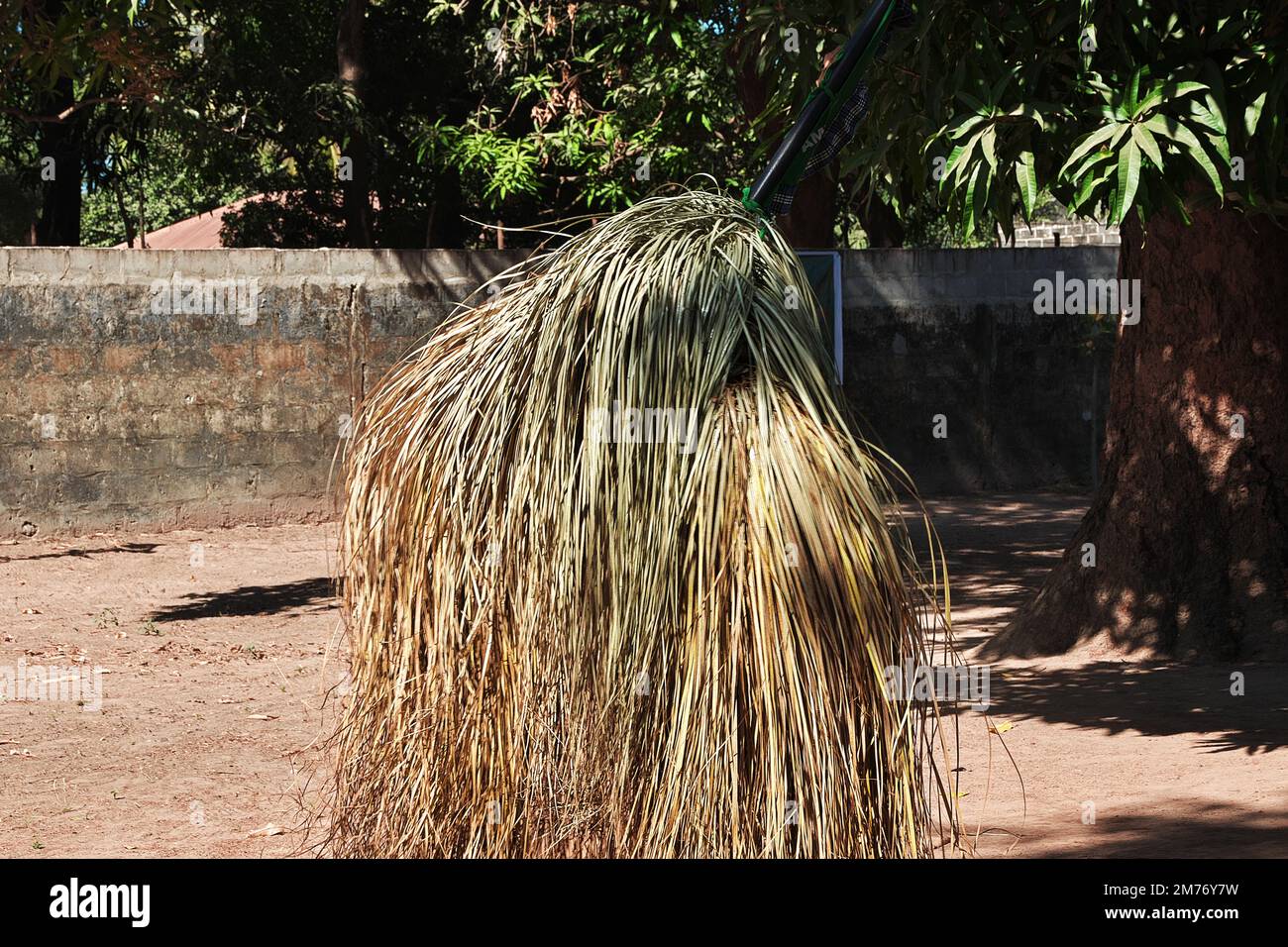 Kumpo-Tanz mit Masken in Senegal, Westafrika Stockfoto