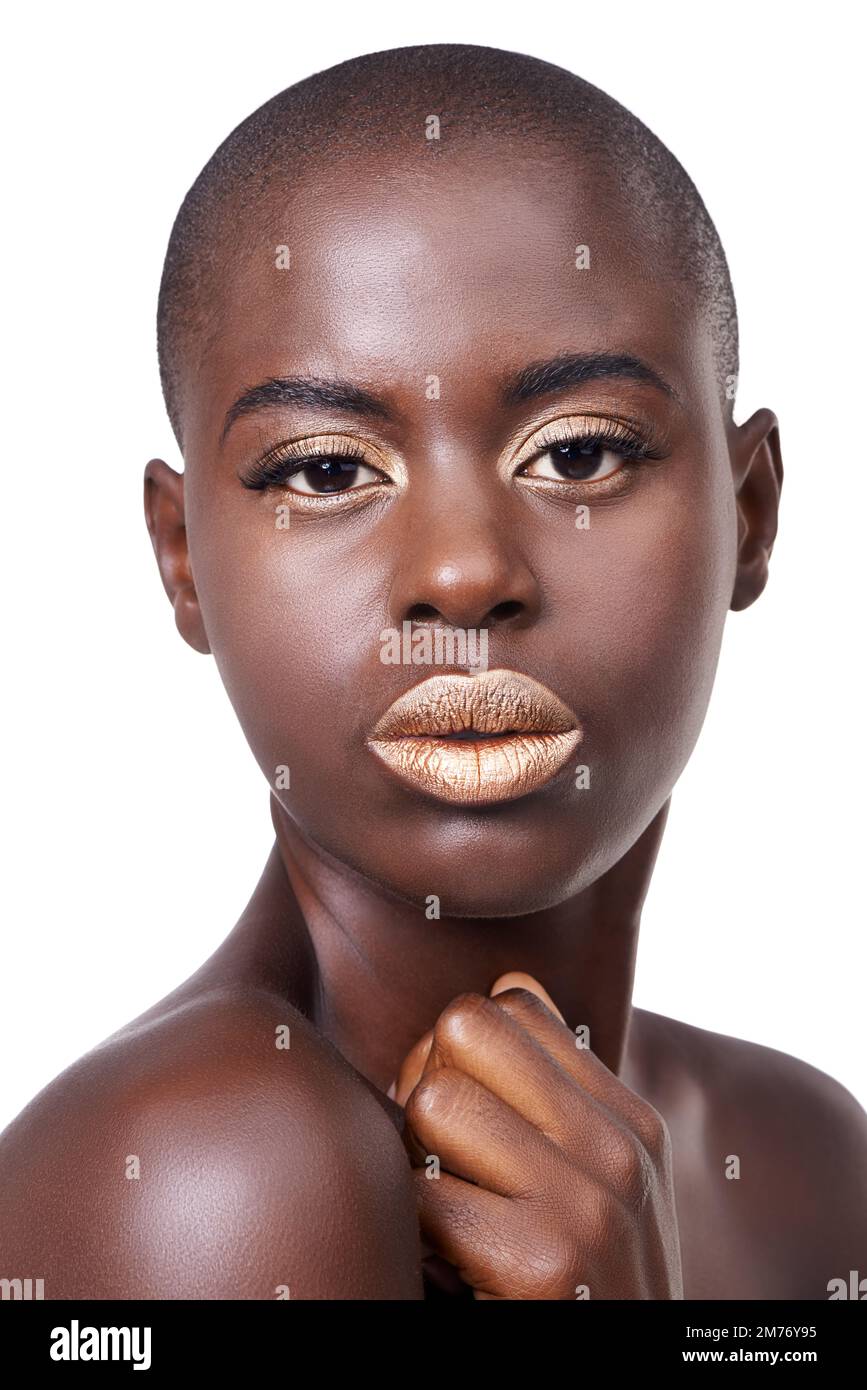 Sei du selbst - ein Original ist mehr wert als eine Kopie. Studioaufnahme einer wunderschönen jungen afrikanerin, isoliert auf Weiß. Stockfoto