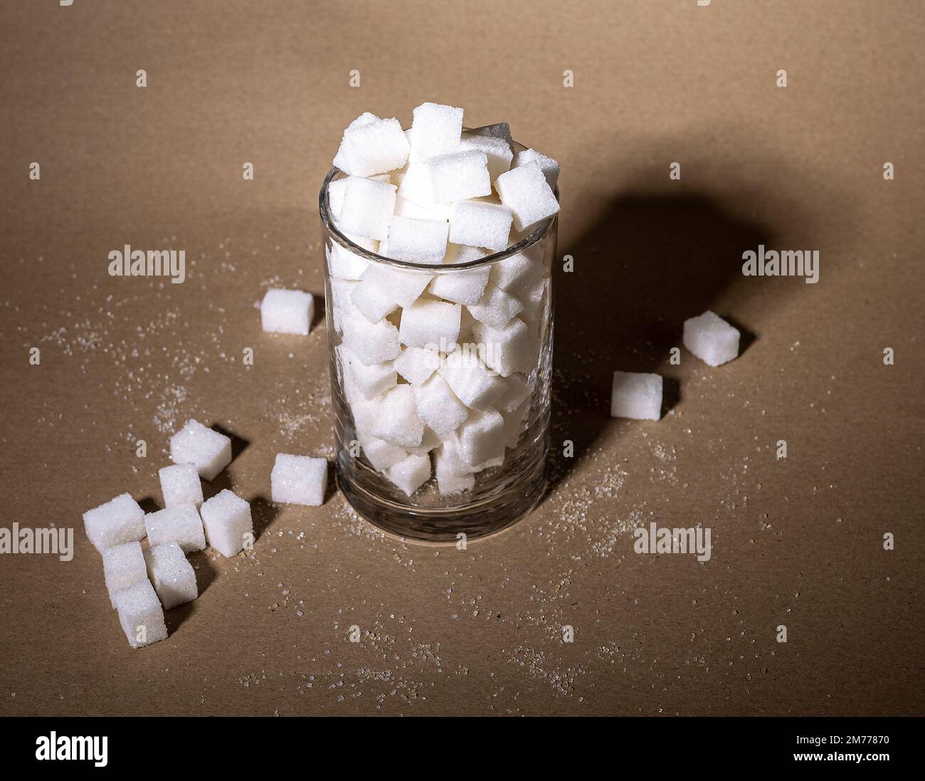 Zuckersucht, Konsumkonzept. Ich esse viele Süßigkeiten, zuckerhaltiges Essen. Hochwertiges Foto Stockfoto