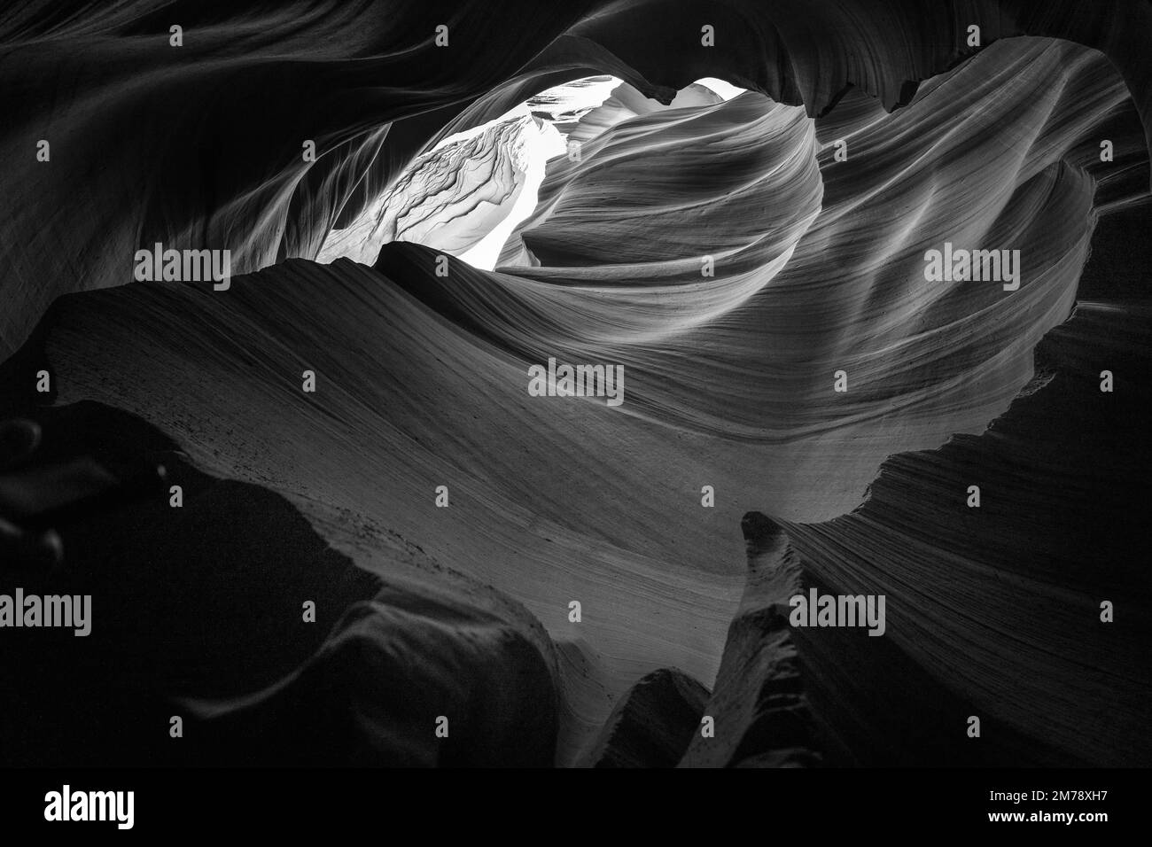 Schwarzweißbild des Antilopen-Canyons Stockfoto