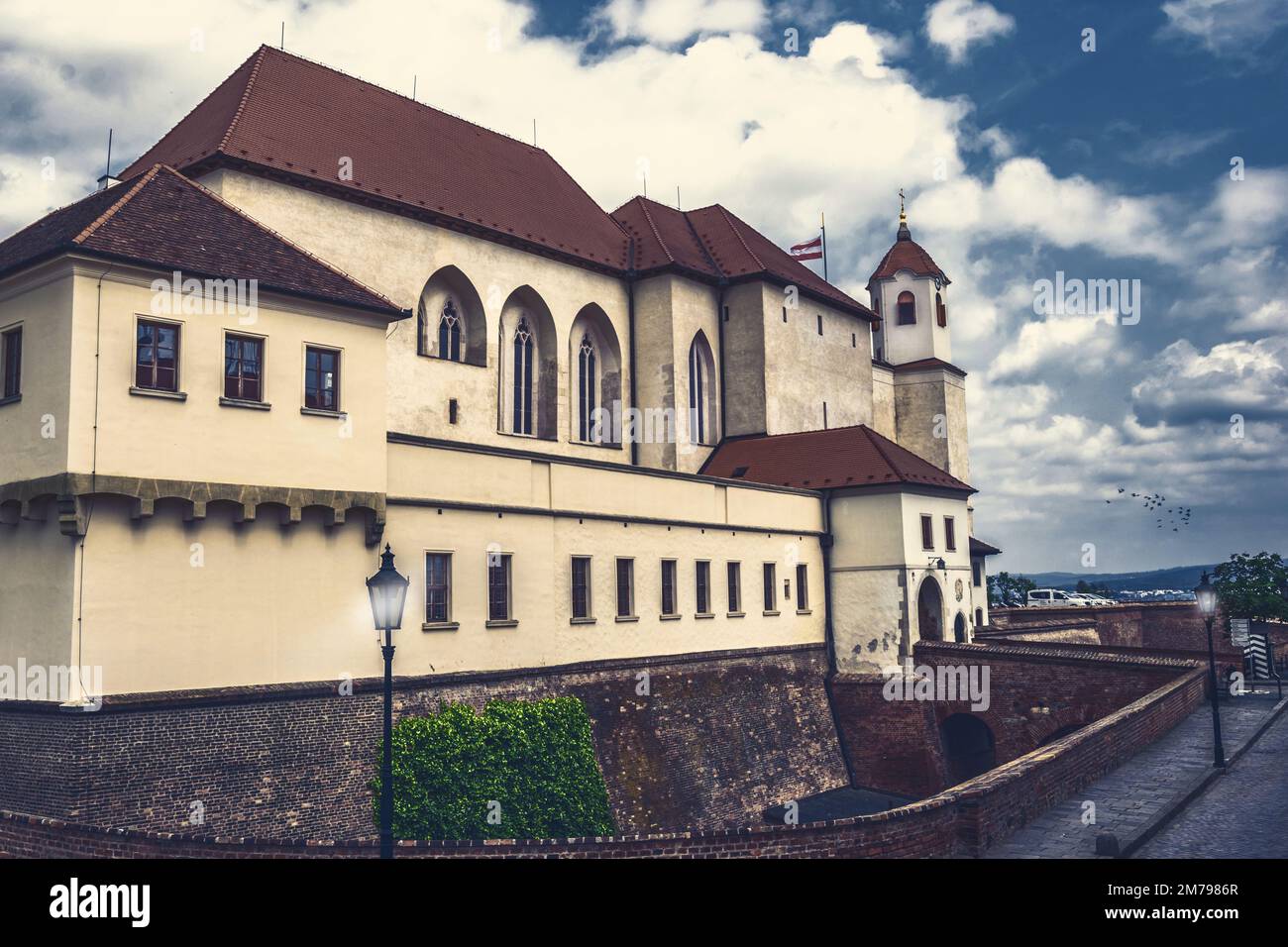 Ein Bild von Schloss Spilberk an einem Sommertag in Brünn, Tschechische Republik Stockfoto