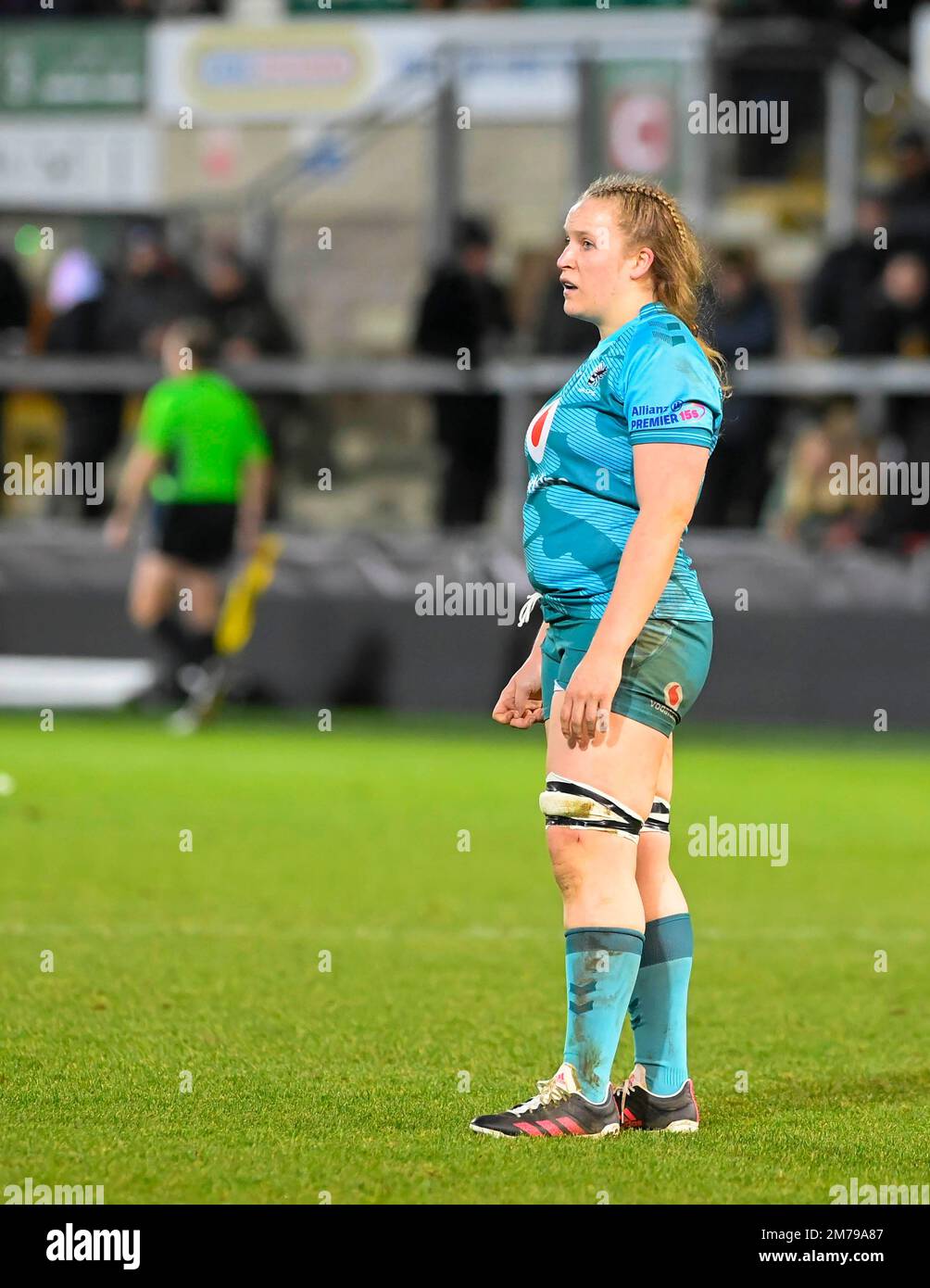 NORTHAMPTON, ENGLAND : Elizabeth Crake © of Wespen schaut auf das Spiel der Frauenallianz Premiership 15 zwischen Loughborough Lightning und Wespen in Franklin's Gardens am Sonntag, den 8 2023. Januar in Northampton, England. Kredit: PATRICK ANTHONISZ/Alamy Live News Stockfoto