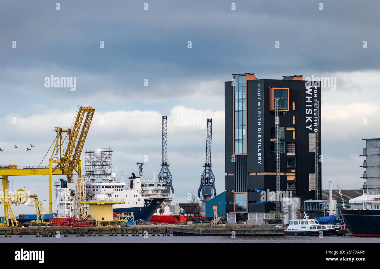 Im Bau befindlicher Hafen der Leith Destillerie, Leith Harbour, Dockyard, Edinburgh, Schottland, UK Stockfoto