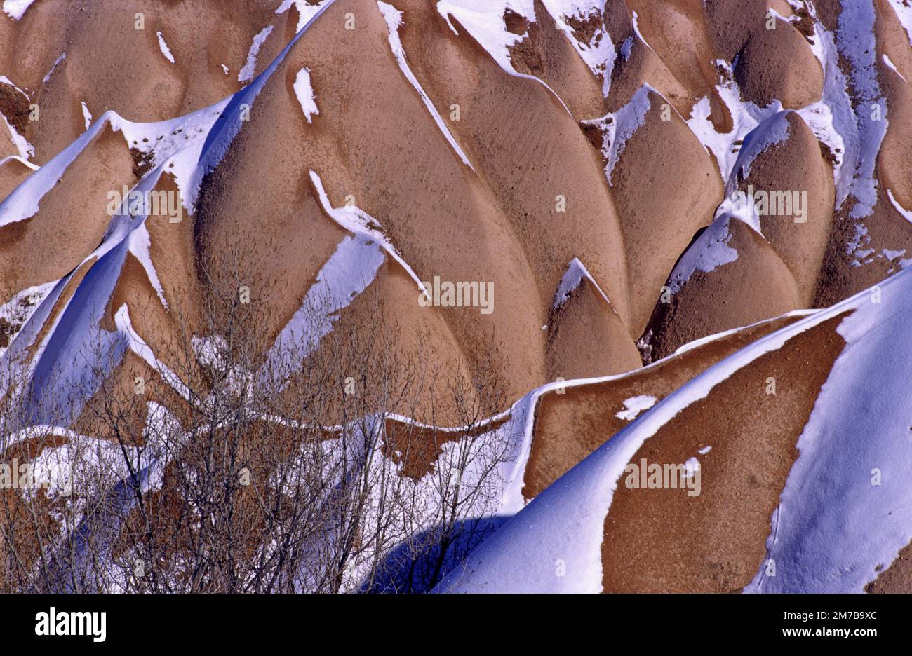 Ladera de toba vulcanica, valle Bagliadere, Ucalis, Capadocia, Anatolien, Turquia. Stockfoto