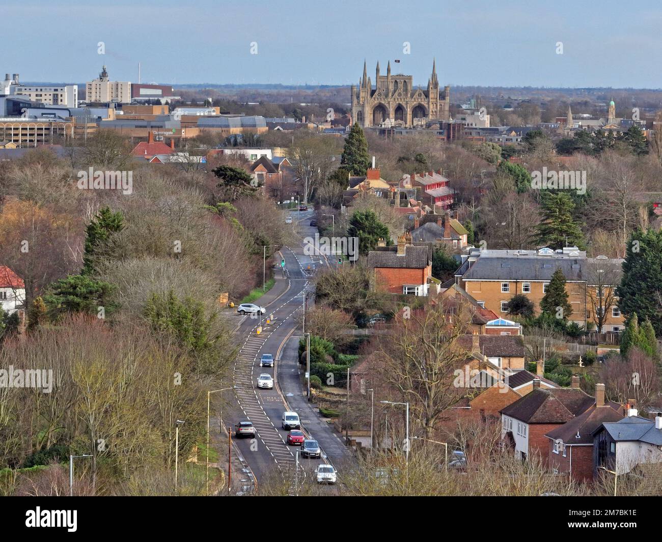 Die Stadt Peterborough, mit der Peterborough Kathedrale im Zentrum. Stockfoto