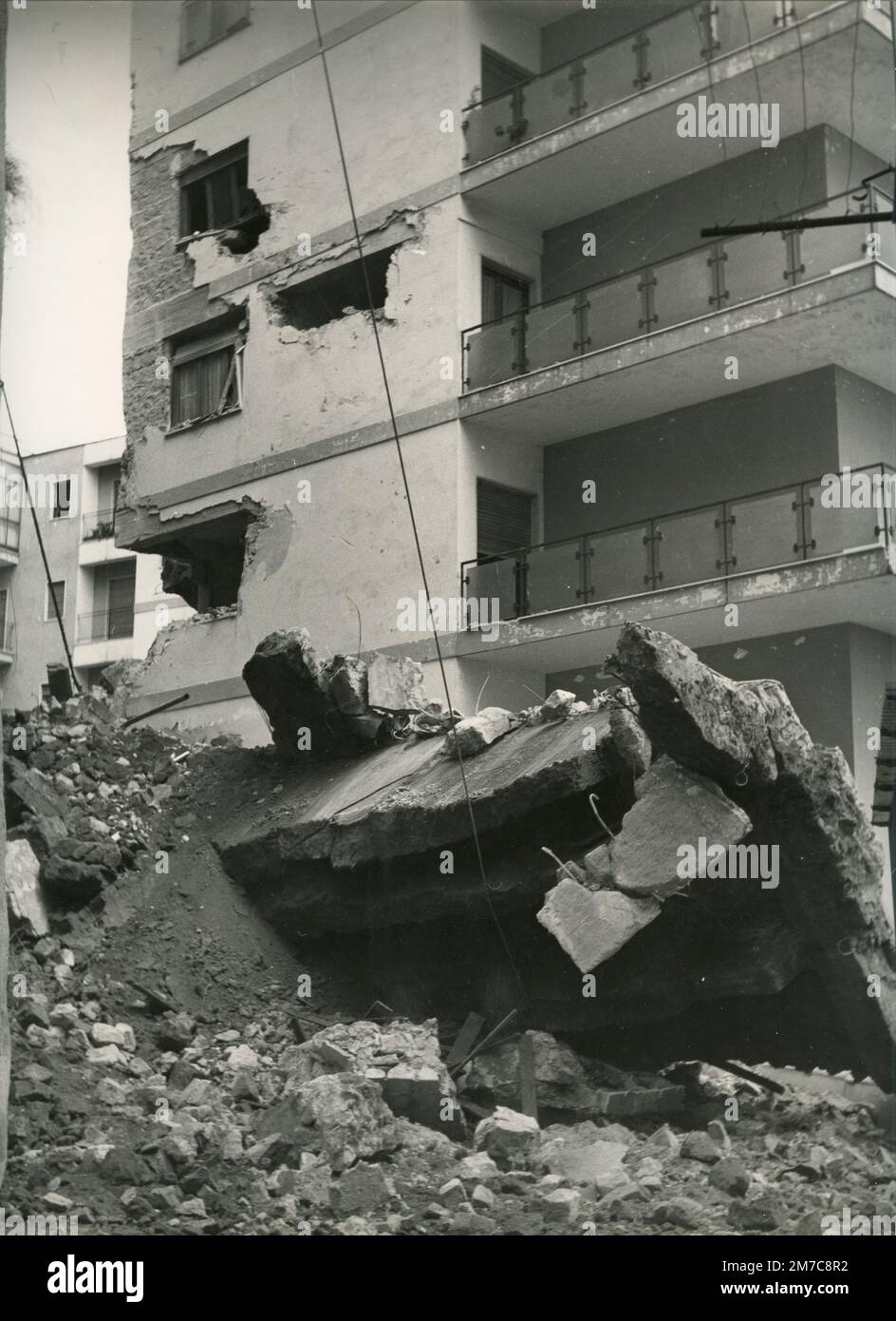 Via Catullo nach dem Einsturz der Straße, Neapel, Italien 1960er Stockfoto