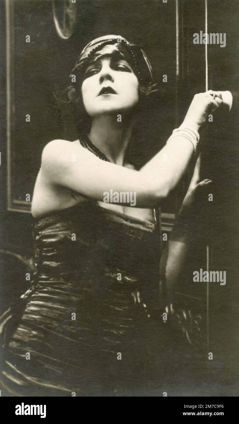 Porträt der italienischen Stummfilmdarstellerin Lucy Sangermano, 1920er Stockfoto