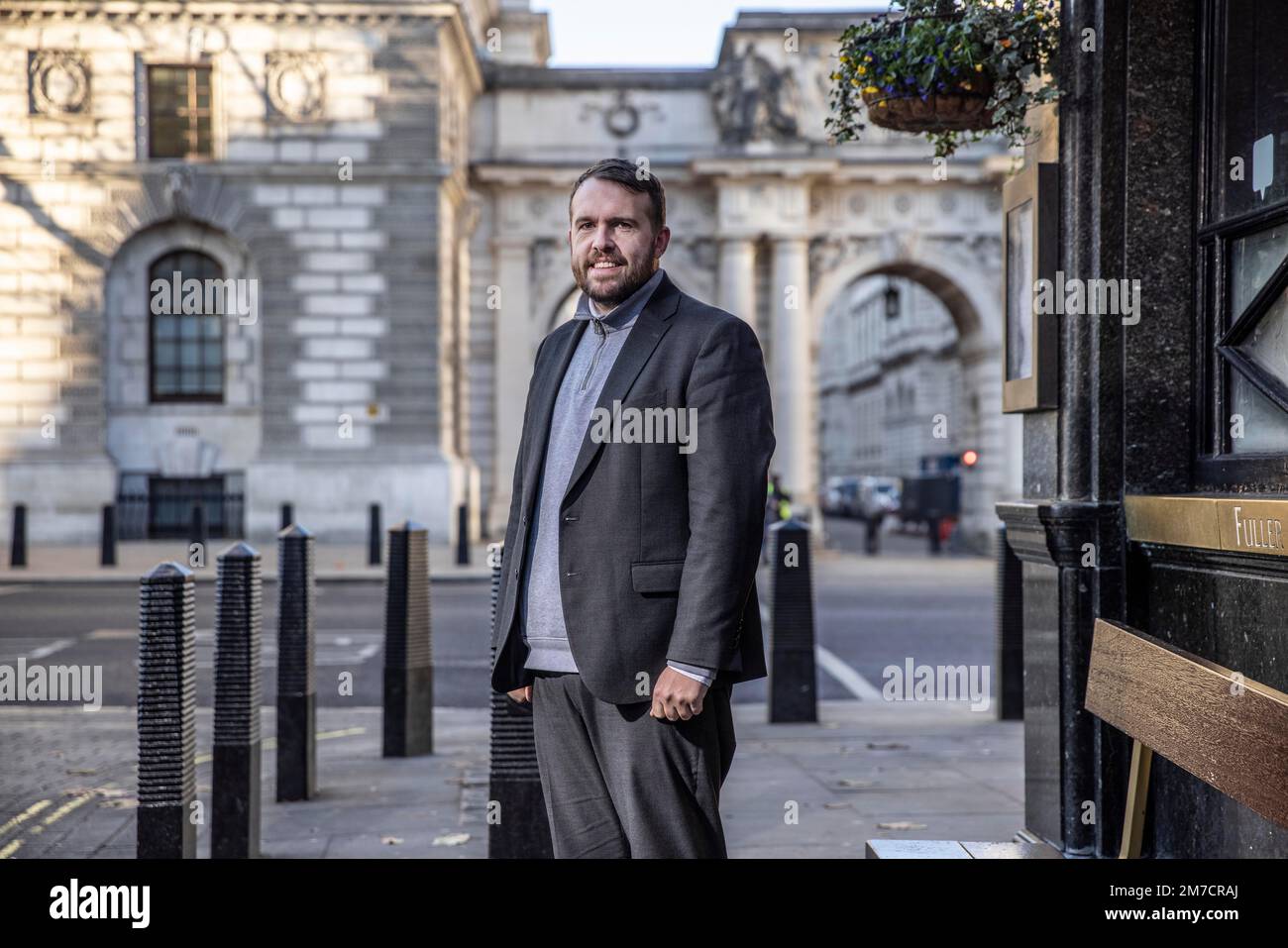 Jonathan Gullis, konservativer Abgeordneter von Stoke-on-Trent North, fotografiert in Whitehall, London, Großbritannien Stockfoto