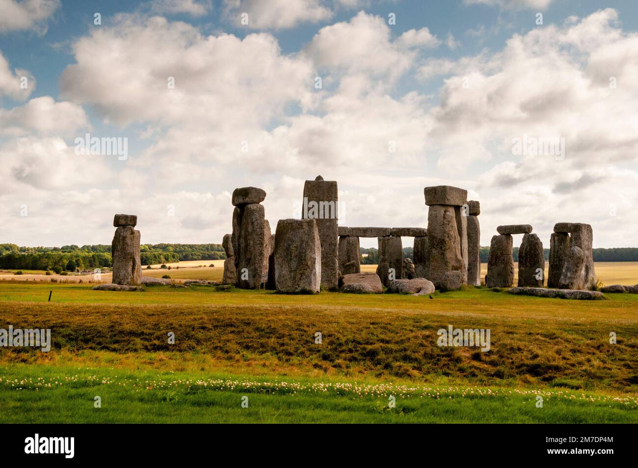 Prähistorisches Denkmal Stonehenge auf der Salisbury Plain in Wiltshire, England. Stockfoto