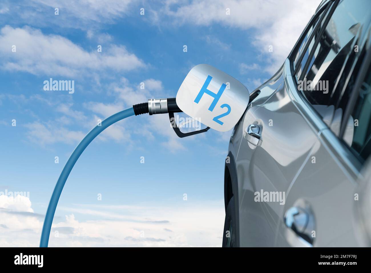 Brennstoffzellenwagen mit angeschlossener Wasserstofftankdüse auf blauem Himmel Stockfoto