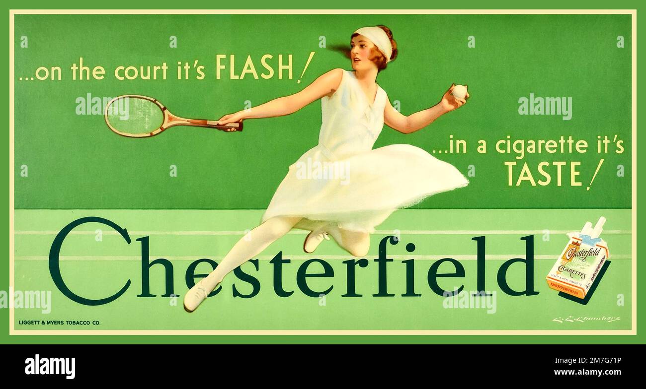 SPORT RAUCHEN CHESTERFIELD ZIGARETTEN VINTAGE WERBETOSTER 1930er von Charles Edward Chambers „On the Court it's FLASH!“ "In einer Zigarette ist ihr GESCHMACK" Chesterfield. Sporttennis mit Zigarettenrauchen in den 1930er Jahren kombiniert Stockfoto